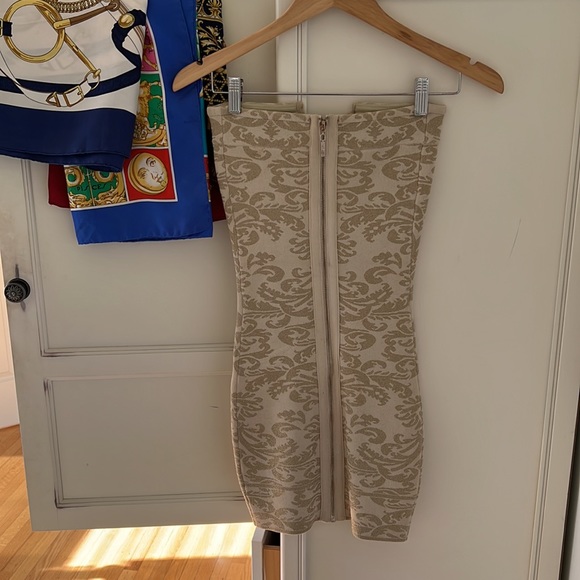 Guess By Marciano Bodycon Dress - Picture 7 of 10